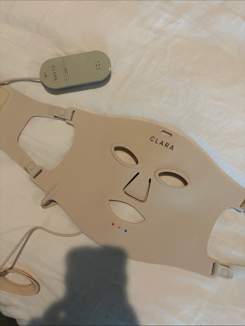 CLARA LED Light Mask - Picture 3 of 6